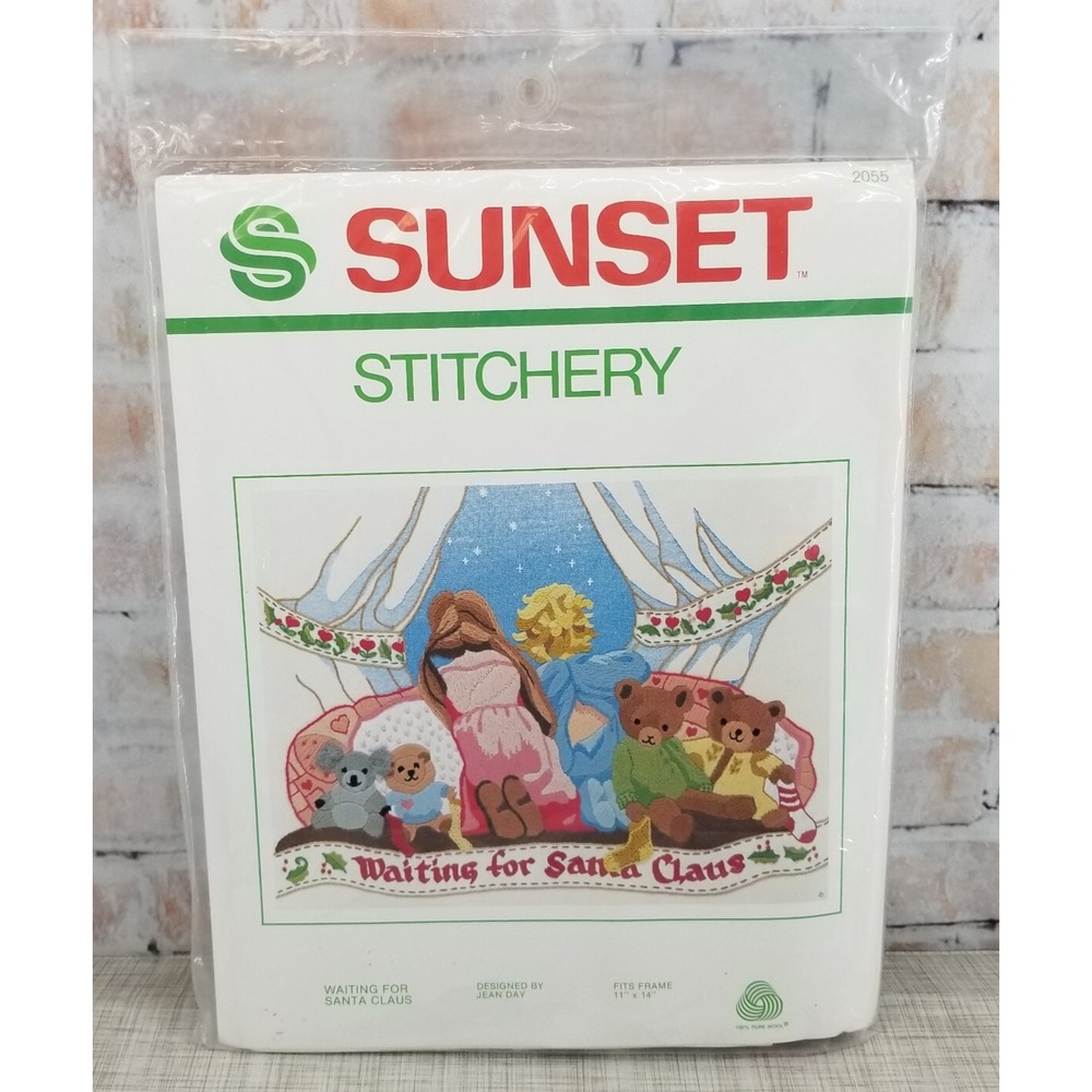 Sunset Stithcery Cross Stich Waiting for Santa Clause 2055 Pure Wool Brand New